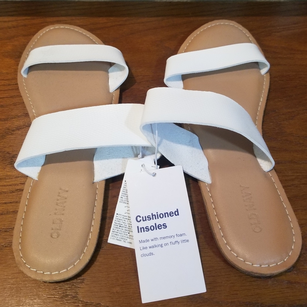 Old Navy White Sandals with Cushioned Insoles. Brand new with tags